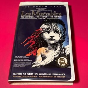 Les Misérables VHS Tape